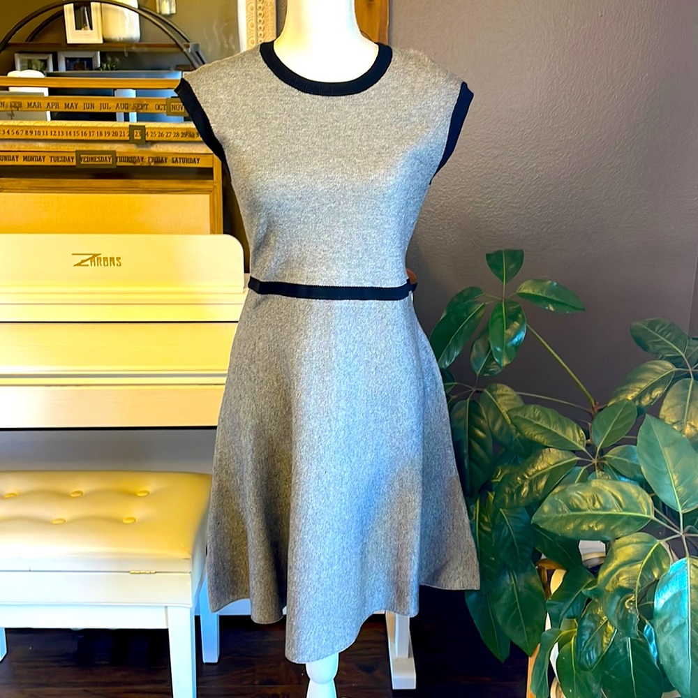 Tahari | Black/White Knit A-line Dress | NWT | Size M